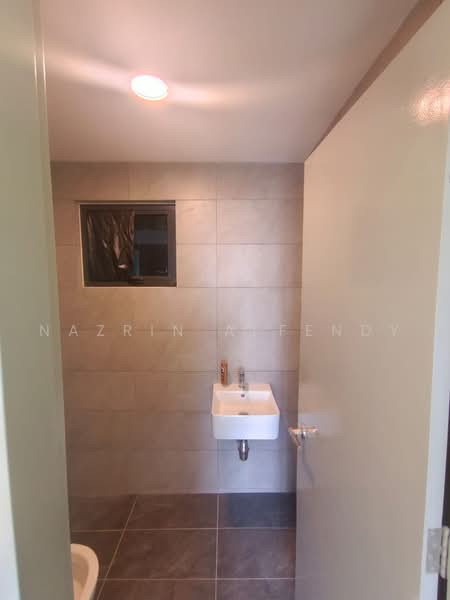 Kediaman Servis untuk Disewa di Tulip Residence - Nazrin Affendy - Bathroom - PropertyGuru.com.my
