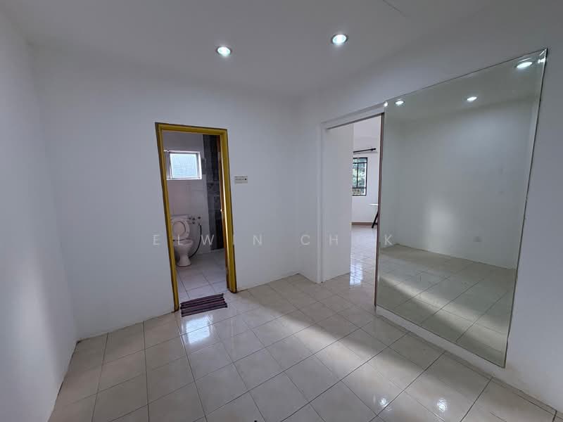 Rumah Teres 2 Tingkat untuk Dijual di Bukit Kuda (Klang) - Elwin Chok - Bathroom - PropertyGuru.com.my