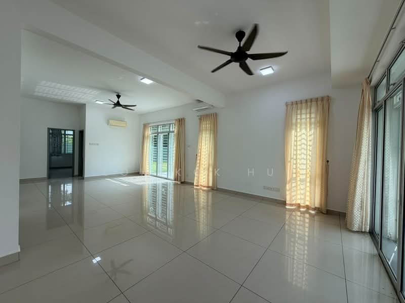 Semi-Detached House for Sale in Taman Nusa Idaman (Iskandar Puteri (Nusajaya)) - Loh Kok Hui - Living Room - PropertyGuru.com.my