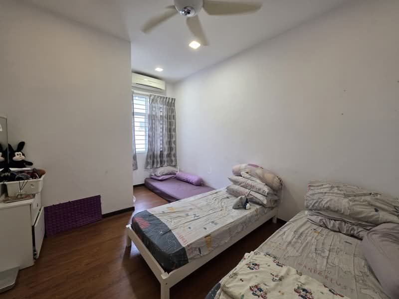 Rumah Teres 2-Tingkat untuk Dijual di Kemuning Utama (Shah Alam) - J J - Bedroom - PropertyGuru.com.my