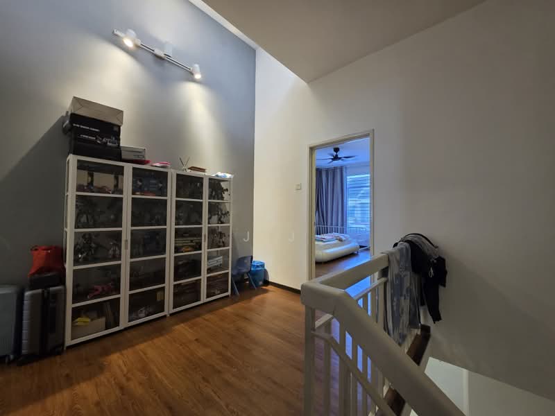 Rumah Teres 2-Tingkat untuk Dijual di Kemuning Utama (Shah Alam) - J J - Corridor - PropertyGuru.com.my