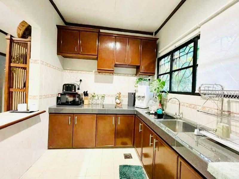Bungalow House for Sale in Alor Gajah (Melaka) - ALHAFIZ AZIS - Kitchen - PropertyGuru.com.my