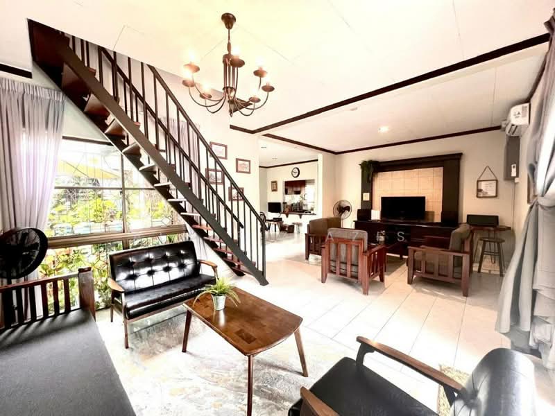 Bungalow House for Sale in Alor Gajah (Melaka) - ALHAFIZ AZIS - Living Room - PropertyGuru.com.my
