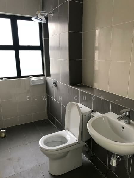 Rumah Teres 3-Tingkat untuk Dijual di Setia Utama (Setia Alam) - Elwin Chok - Bathroom - PropertyGuru.com.my