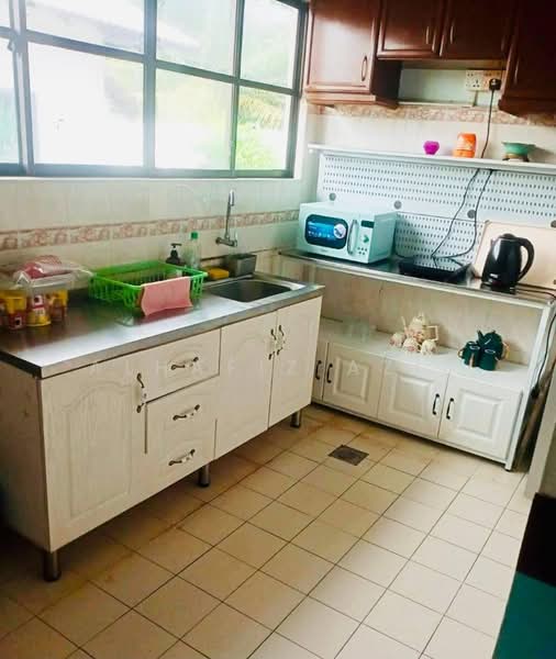 Bungalow House for Sale in Alor Gajah (Melaka) - ALHAFIZ AZIS - Kitchen - PropertyGuru.com.my