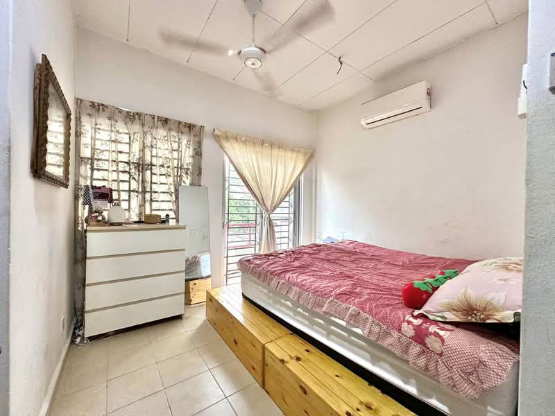 Rumah Teres 2-Tingkat untuk Dijual di Puncak Alam (Selangor) - Syukor Hartanah - Bedroom - PropertyGuru.com.my