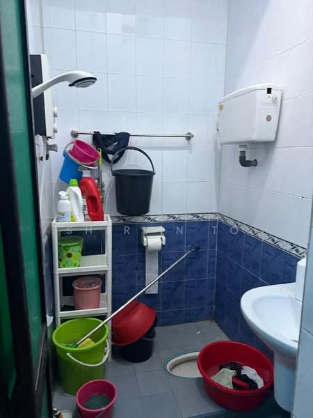 Rumah Teres 1-Tingkat untuk Dijual di Taman Universiti (Skudai) - Sherlin To - Bathroom - PropertyGuru.com.my