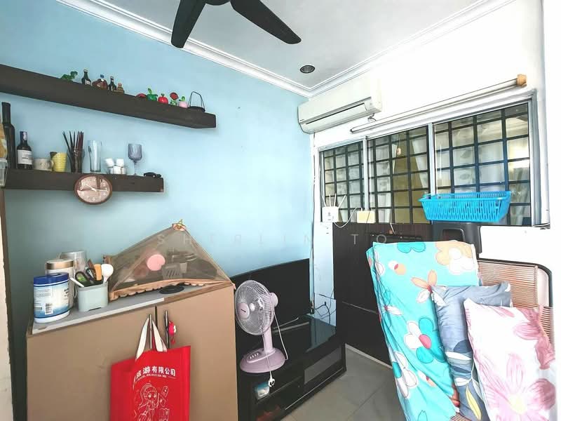 Rumah Teres 1-Tingkat untuk Dijual di Taman Universiti (Skudai) - Sherlin To - Living Room - PropertyGuru.com.my
