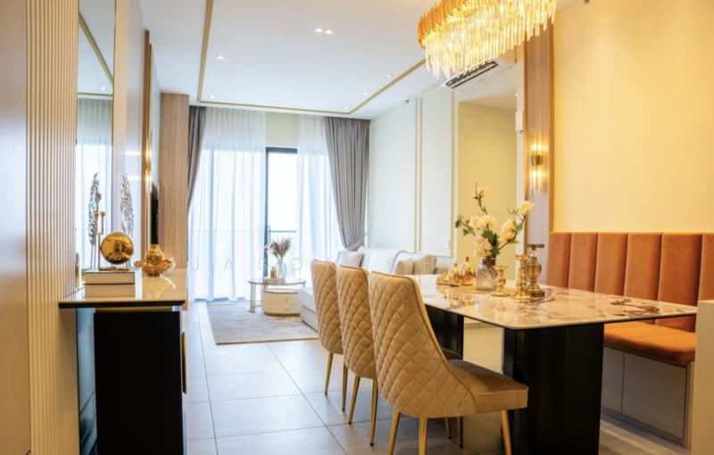 Servis Apartment untuk Dijual di The Rosewoodz @ Bukit Jalil - Jason Chat - Living Room - PropertyGuru.com.my