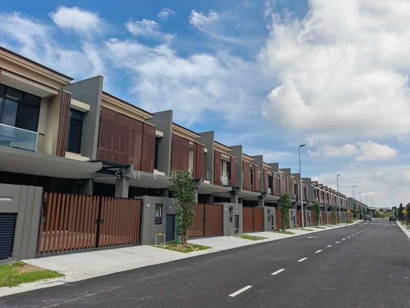 2-storey Terraced House for Sale in Puteri Harbour (Iskandar Puteri (Nusajaya)) - Sherlin To - Exterior - PropertyGuru.com.my
