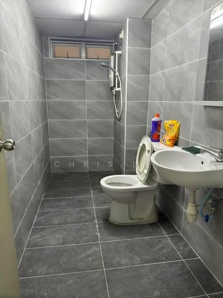 Kondominium untuk Disewa di Amadesa Resort Condominium - Chris Lim - Bathroom - PropertyGuru.com.my