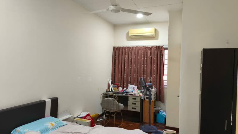 2-storey Terraced House for Rent in Bandar Utama 12 (Bandar Utama) - Eric Lim - Bedroom - PropertyGuru.com.my