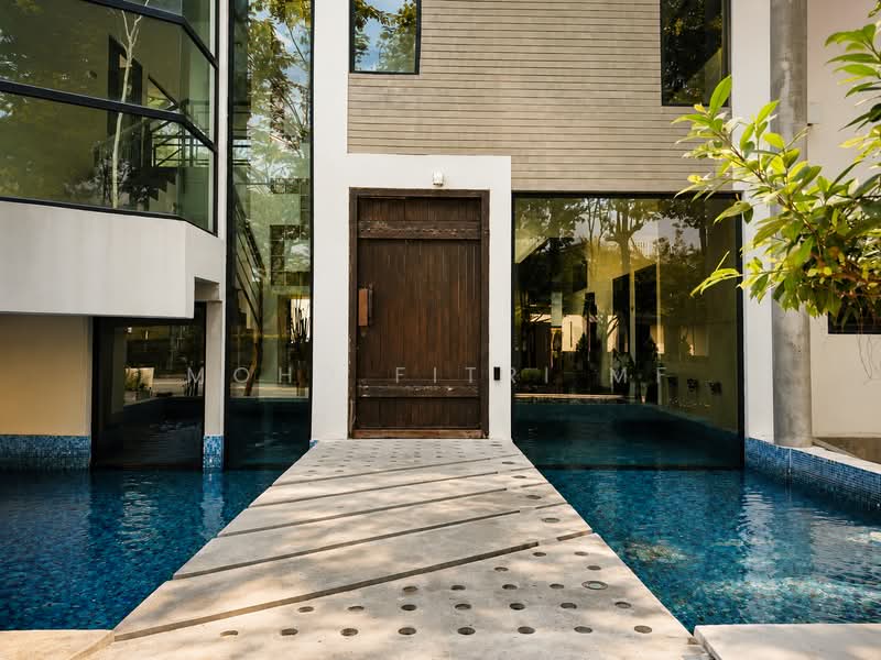 Bungalow for Sale in Perdana Lakeview East (Cyberjaya) - Mohd Fitri MF - Exterior - PropertyGuru.com.my