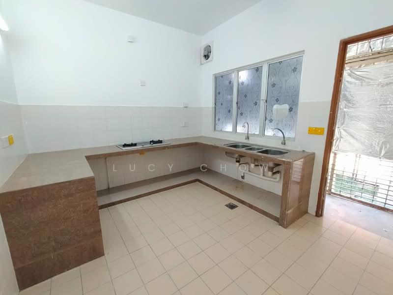Rumah Teres 2-Tingkat untuk Dijual di Taman Pelangi (Rawang) - Lucy Chow - Kitchen - PropertyGuru.com.my