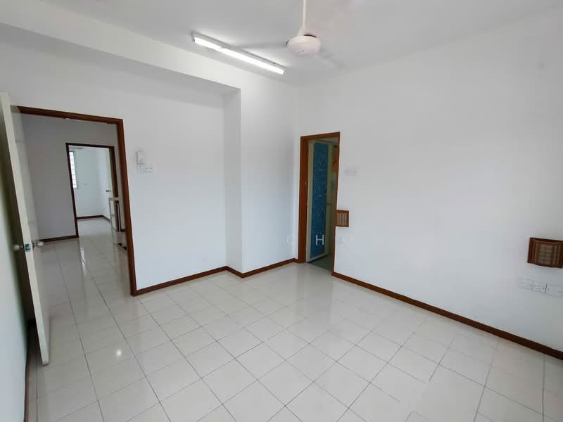 Rumah Teres 2-Tingkat untuk Dijual di Taman Pelangi (Rawang) - Lucy Chow - Living Room - PropertyGuru.com.my