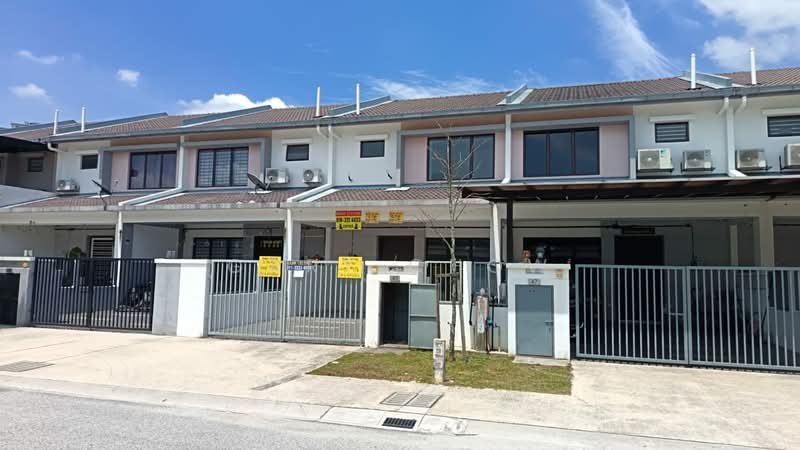 Rumah Teres 2-Tingkat untuk Dijual di Rawang (Selangor) - Gary Chow - Exterior - PropertyGuru.com.my