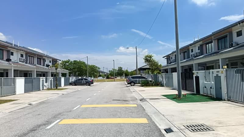 Rumah Teres 2-Tingkat untuk Dijual di Rawang (Selangor) - Gary Chow - Exterior - PropertyGuru.com.my