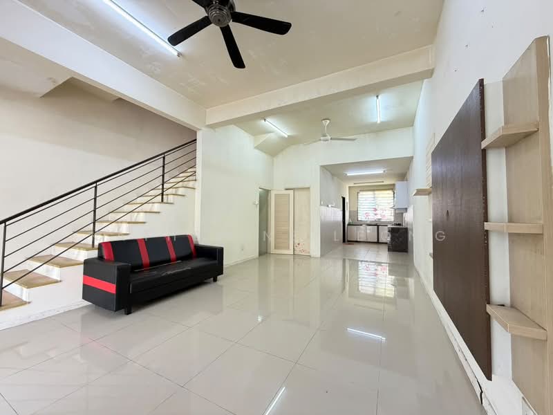 Rumah Teres 2 Tingkat untuk Dijual di Rawang (Selangor) - Katherine Leong - Living Room - PropertyGuru.com.my