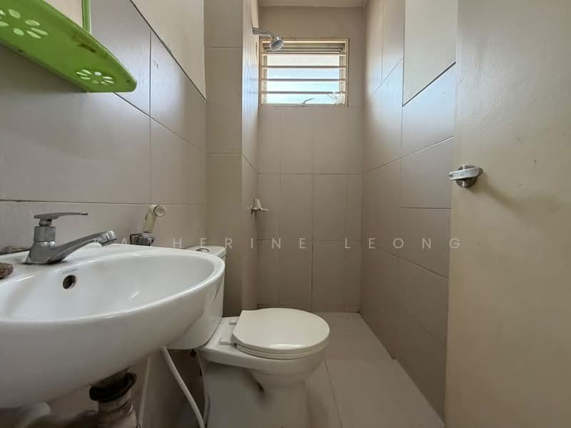 Rumah Teres 2 Tingkat untuk Dijual di Rawang (Selangor) - Katherine Leong - Bathroom - PropertyGuru.com.my