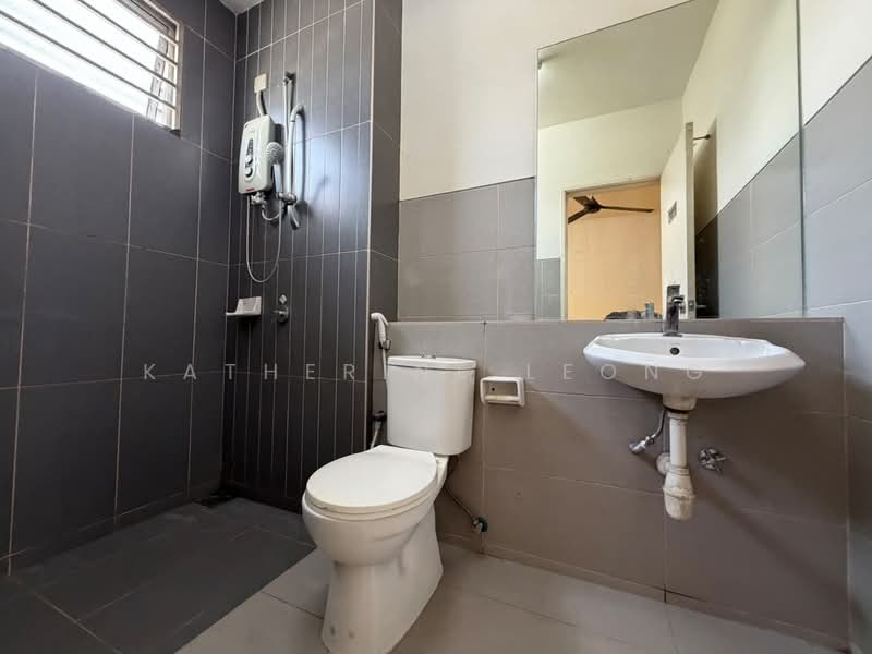 Rumah Teres 2 Tingkat untuk Dijual di Rawang (Selangor) - Katherine Leong - Bathroom - PropertyGuru.com.my