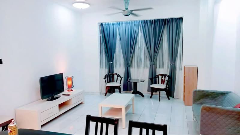Kondominium untuk Disewa di Bukit OUG Condominiums - Hamizah . - Living Room - PropertyGuru.com.my
