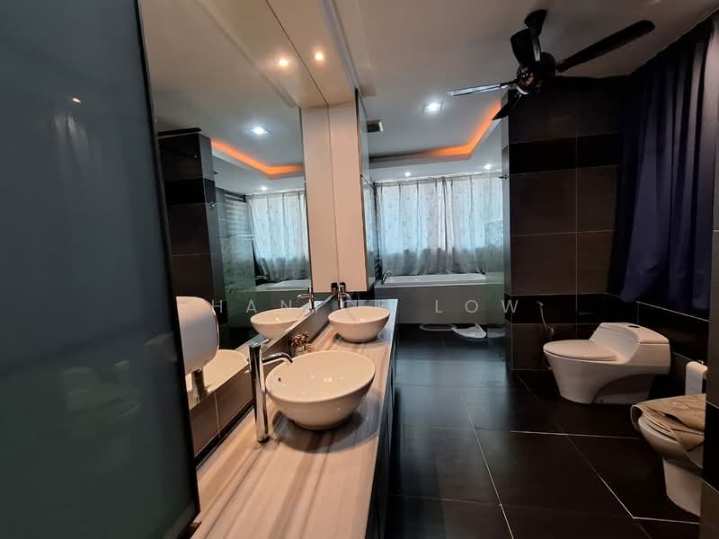 Rumah Banglo untuk Dijual di Bandar Puteri Puchong (Puchong) - Shanice Low - Bathroom - PropertyGuru.com.my