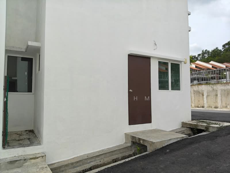 2-storey Terraced House for Sale in Seremban 2 (Negeri Sembilan) - Azrul Othman - Exterior - PropertyGuru.com.my