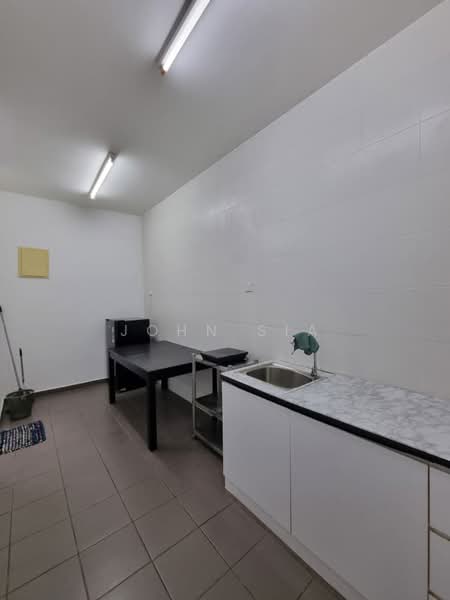Service Residence for Rent at THE SENAI GARDEN (PANGSAPURI IMPIAN SENAI) - John Sia - Kitchen - PropertyGuru.com.my