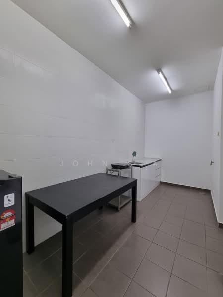 Service Residence for Rent at THE SENAI GARDEN (PANGSAPURI IMPIAN SENAI) - John Sia - Kitchen - PropertyGuru.com.my