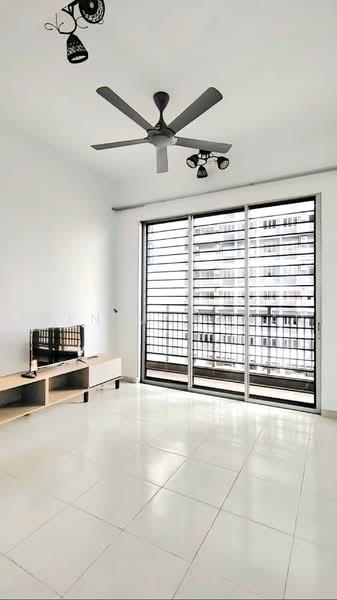 Kondominium untuk Disewa di Residensi Adelia 3 - Reen Mohamad - Living Room - PropertyGuru.com.my