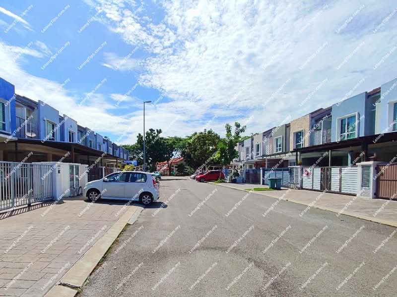 Rumah Teres 2 Tingkat untuk Dijual di Taman Puchong Prima (Puchong) - Bee Kim - Exterior - PropertyGuru.com.my