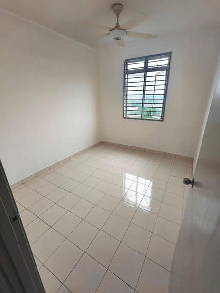 Pangsapuri untuk Dijual di Denai Nusantara Apartment - Jordan . - PropertyGuru.com.my