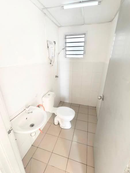 Pangsapuri untuk Dijual di Denai Nusantara Apartment - Jordan . - PropertyGuru.com.my