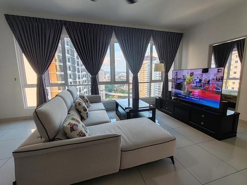 Kediaman Servis untuk Dijual di Court 28 - Ms Lau. - Living Room - PropertyGuru.com.my