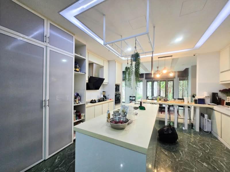 Bungalow for Sale in Alam Damai (Cheras) - PETAH MOKHTAR - Kitchen - PropertyGuru.com.my