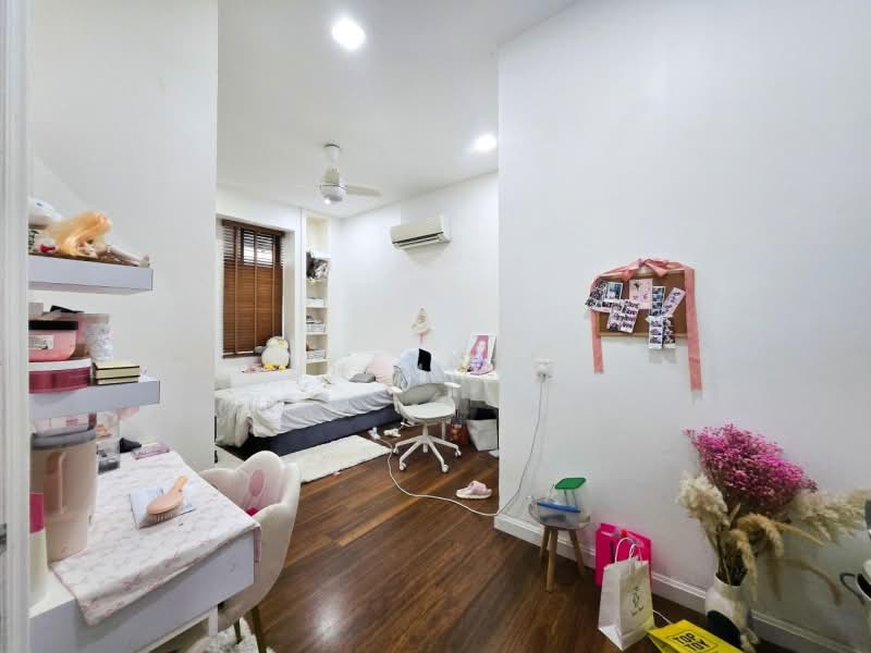 Bungalow for Sale in Alam Damai (Cheras) - PETAH MOKHTAR - Bedroom - PropertyGuru.com.my