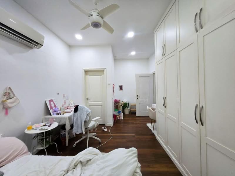 Bungalow for Sale in Alam Damai (Cheras) - PETAH MOKHTAR - Bedroom - PropertyGuru.com.my