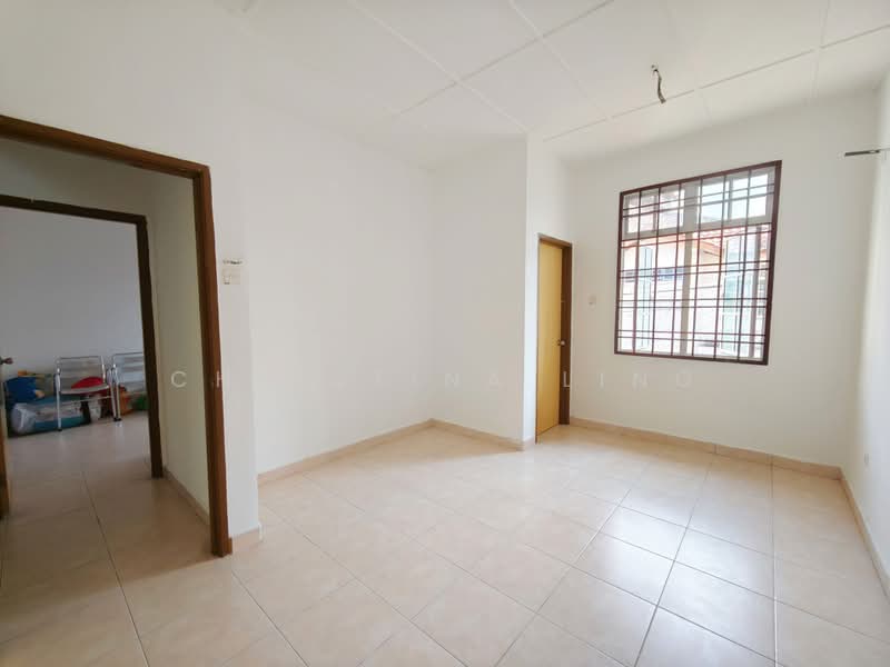 2-storey Terraced House for Sale in Taman Pelangi Indah (Ulu Tiram) - Christina Ling - PropertyGuru.com.my
