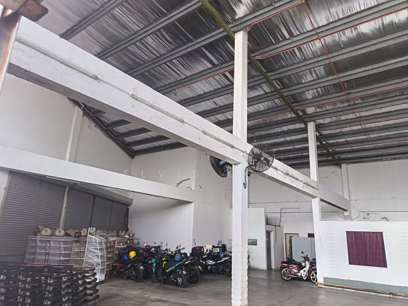 Warehouse for Sale in Bandar Baru Nilai (Nilai) - Elvis Kok - Interior - PropertyGuru.com.my