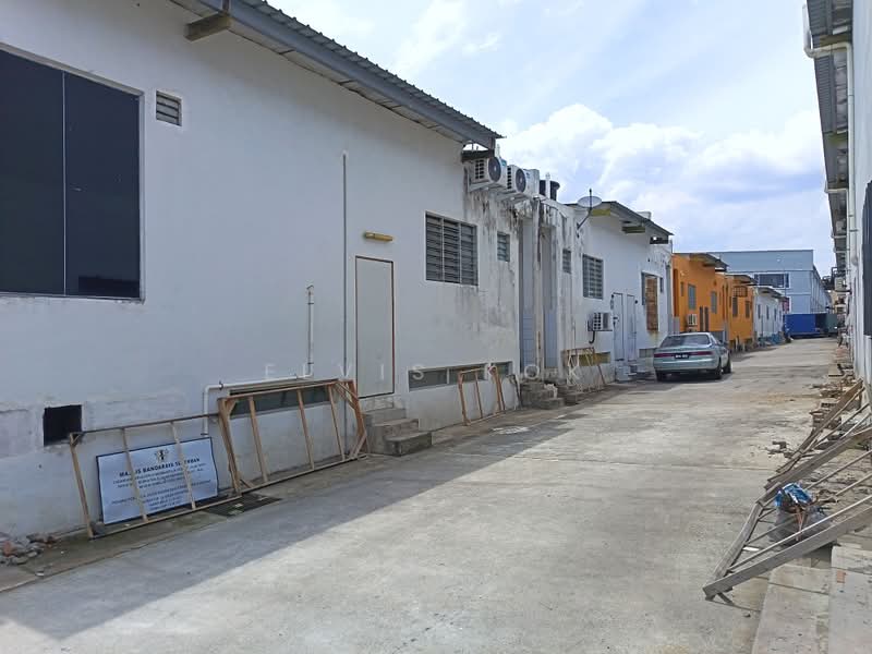 Warehouse for Sale in Bandar Baru Nilai (Nilai) - Elvis Kok - Exterior - PropertyGuru.com.my