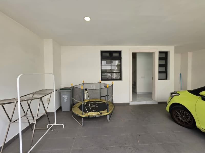 2.5-storey Terraced House for Sale in Eco Botanic (Iskandar Puteri (Nusajaya)) - Tommy Tai - Car Park - PropertyGuru.com.my