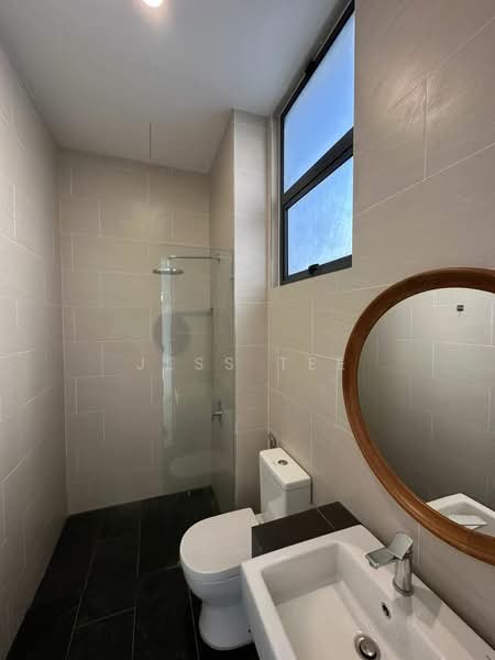 Rumah Berkembar untuk Dijual di Setia Alam (Selangor) - Jess Tee - Bathroom - PropertyGuru.com.my