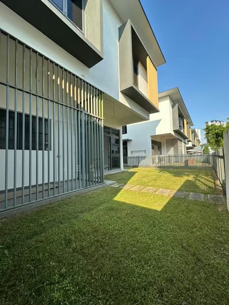 Rumah Berkembar untuk Dijual di Setia Alam (Selangor) - Jess Tee - Exterior - PropertyGuru.com.my