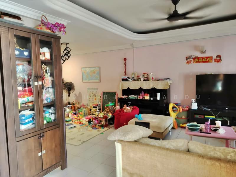 2-storey Terraced House for Sale in Taman Sungai Besi Indah (Seri Kembangan) - Rafedah Binti Abdul Aziz - Living Room - PropertyGuru.com.my