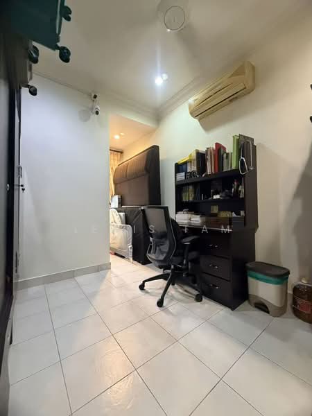 2-storey Terraced House for Sale in Cheras (Kuala Lumpur) - Lewis Tam - Study - PropertyGuru.com.my