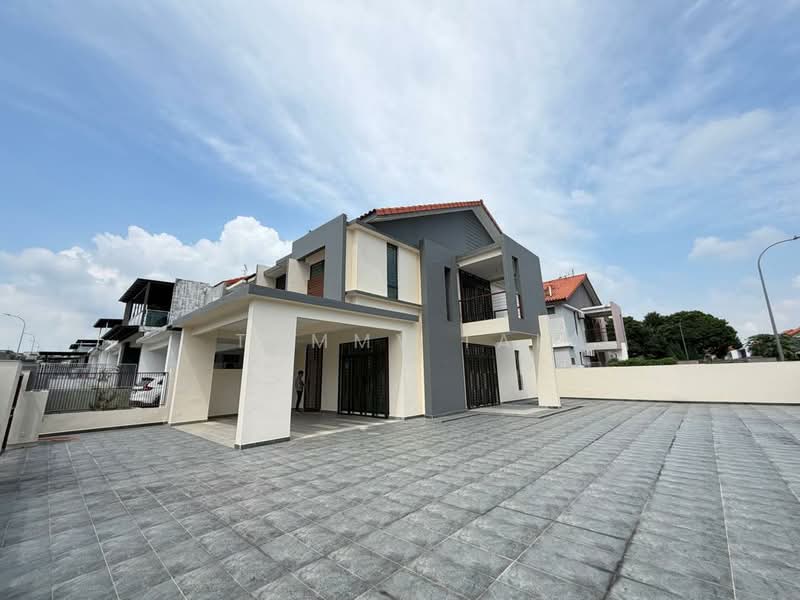 2-storey Terraced House for Sale in Bandar Dato Onn (Tebrau) - Tommy Tai - Exterior - PropertyGuru.com.my
