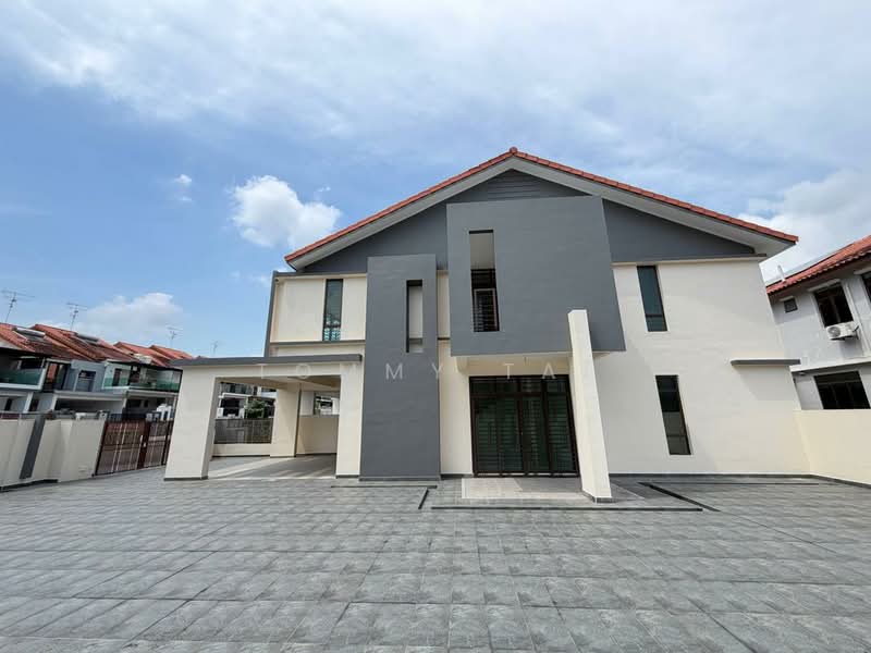 2-storey Terraced House for Sale in Bandar Dato Onn (Tebrau) - Tommy Tai - Exterior - PropertyGuru.com.my