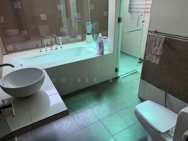 Semi-Detached House for Sale in Mutiara Damansara (Selangor) - Soo See Beng - Bathroom - PropertyGuru.com.my
