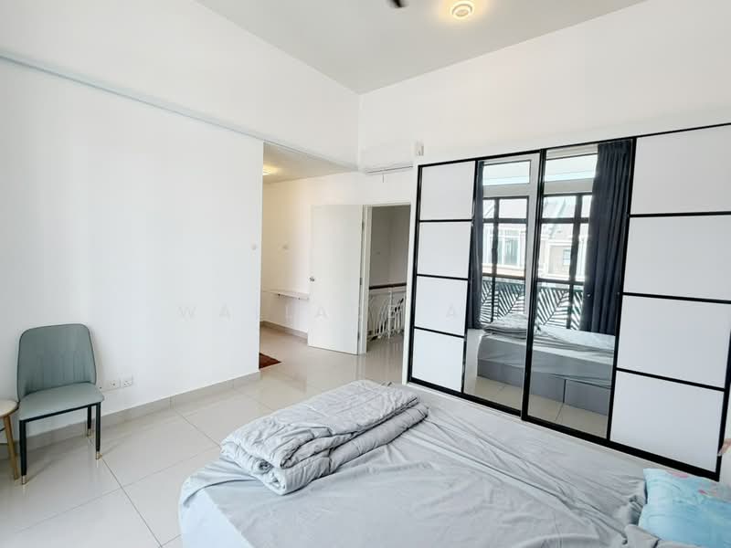 Rumah Teres 2-Tingkat untuk Dijual di Taman Seri Austin (Tebrau) - Wallace Ang - Bedroom - PropertyGuru.com.my