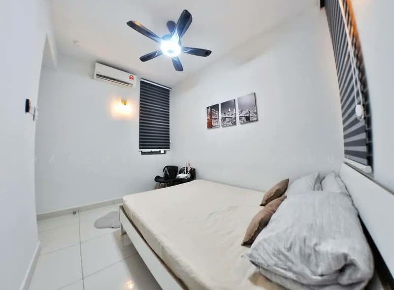 Service Residence for Sale at Sfera Residency - Rafedah Binti Abdul Aziz - Bedroom - PropertyGuru.com.my